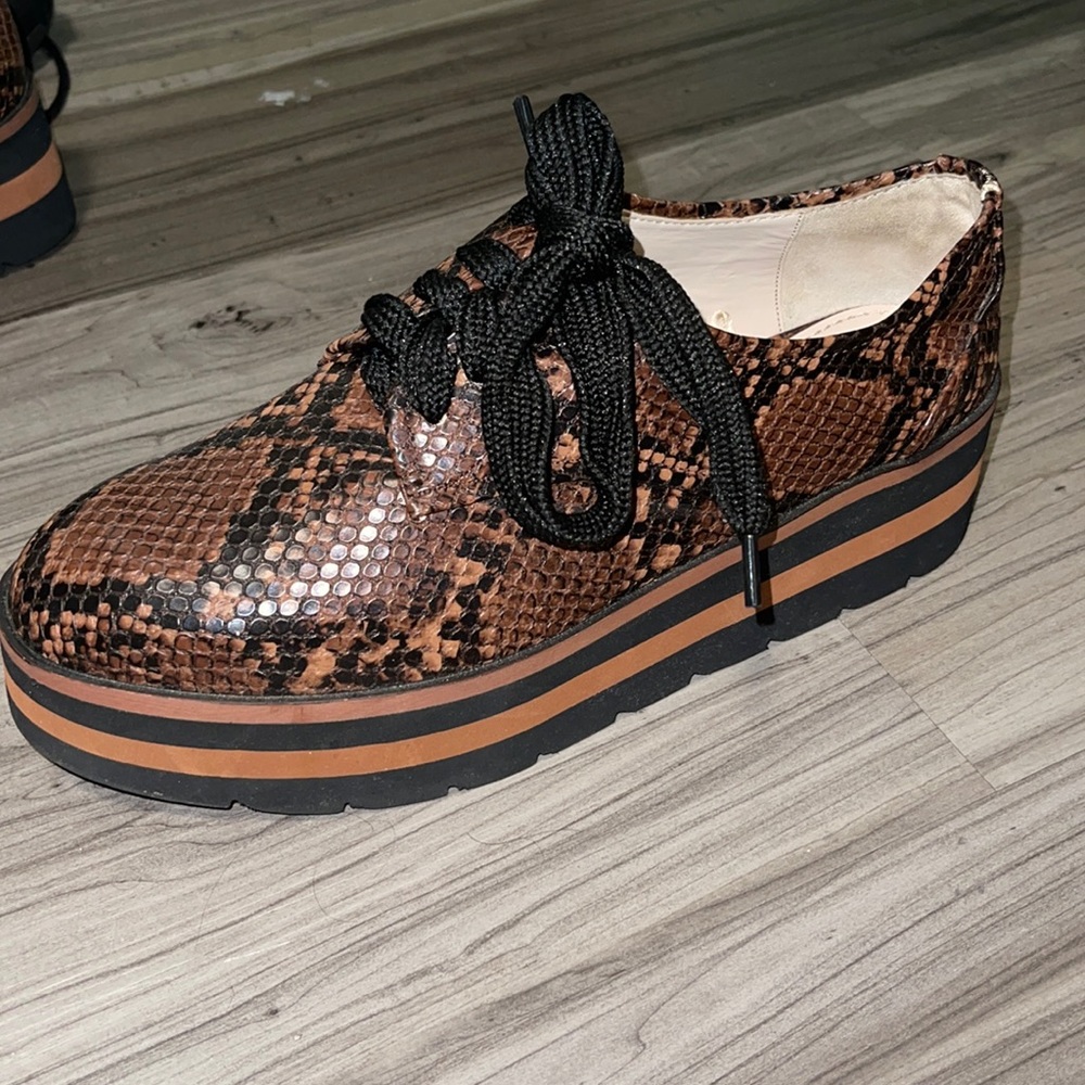 Brand new Zara snakeskin animal print derby shoes